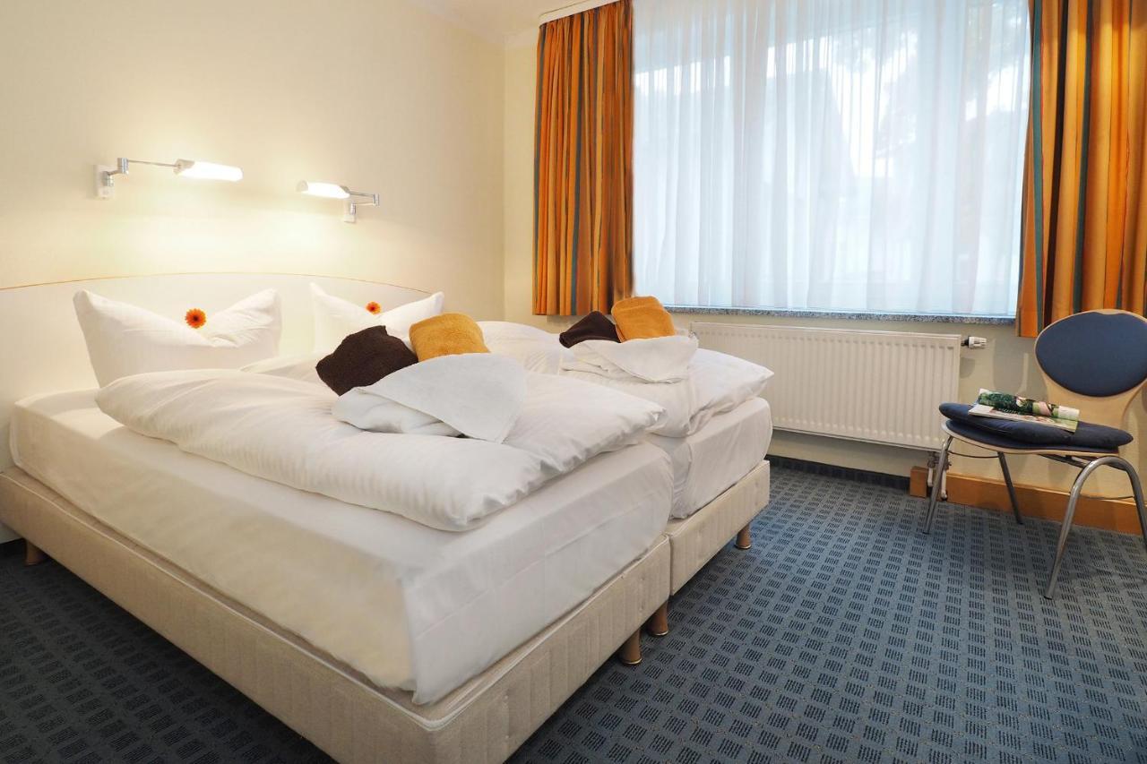 Seetelhotel Villa Aurora Heringsdorf  Bagian luar foto